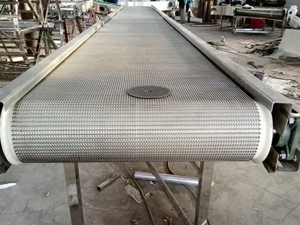 長城網(wǎng)帶輸送機(jī)